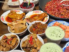 -萍姐火锅·公路夜市(武汉首店)