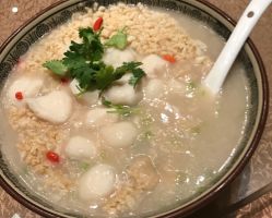 虾滑脆米粥-金雨玫瑰庄园酒店-宴会中心