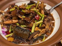 -黄泥岗·地道湖北菜(奥特莱斯店)