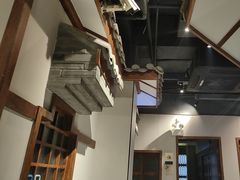 -川流不息·地道川菜·小龙虾(新松江路店)