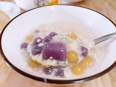 -上海雏渐肥月嫂