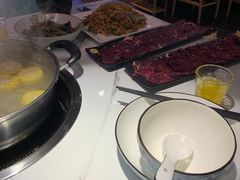-牛鲜胜·潮汕牛肉自助火锅(番禺市桥店)