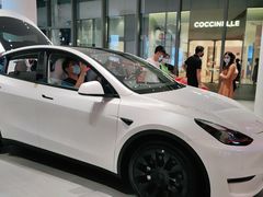-TESLA 特斯拉(广州天环广场体验店)