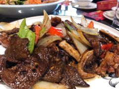 那家溜三样-那家老院子东北菜·饺子·小鸡炖蘑菇(艳华街店)