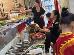 -老广烧烤(骆驼山康馨园店)
