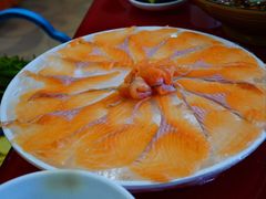 -三文彩虹鳟鱼庄