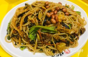 Stir-Fried Snail Noodles