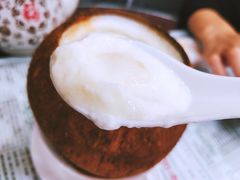 仁信——原只椰子炖双皮奶-仁信老铺(华盖路店)