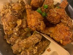 炸鸡翅一半一半-富乐满韩国正宗炸鸡韩国料理(虹泉路店)