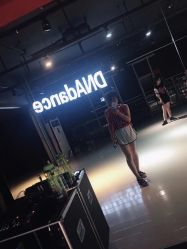 -DNA舞室
