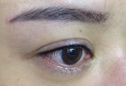 刚做隐形眼线-平萍纹绣韩式半永久定妆