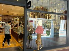 -VENCHI 闻绮(上海佛罗伦萨小镇店)