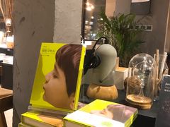 -阅西安新华书店(翠华南路店)