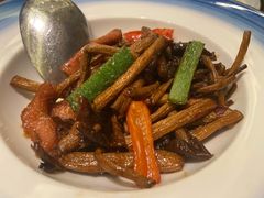 茶树菇香煎松坂肉-杭州西湖柳莺里酒店·闻莺厅