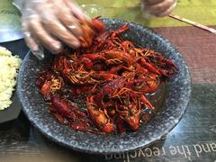 -扒虾小妹儿麻辣海鲜(宏图街店)