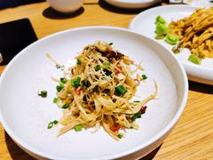 香葱拌笋衣-小大董·烤鸭(五棵松店)