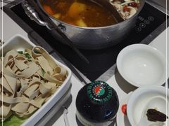 -牛焱·贵州黄牛肉火锅(城西银泰店)