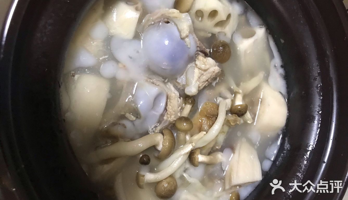 超级简单每个人都会熬的筒骨藕汤！