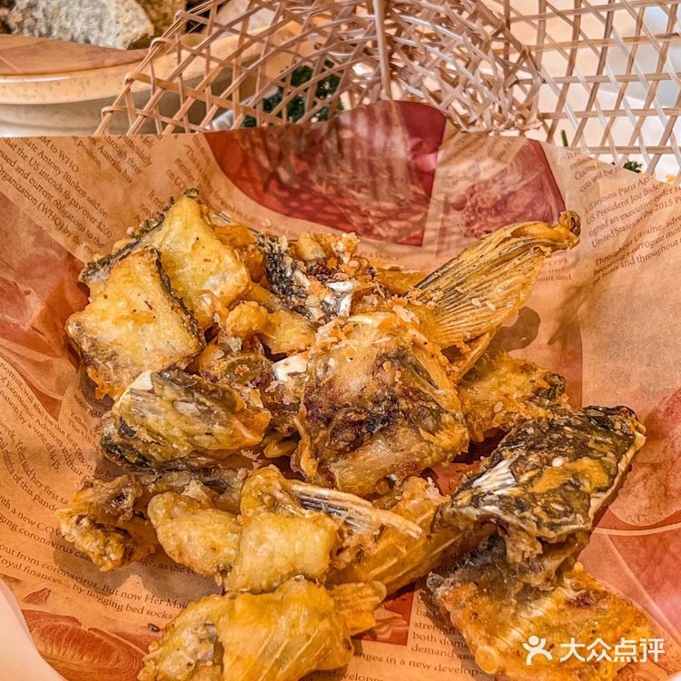 今天这顿饭也太划算了吧❓今天我请客，全款无分期✌🏼