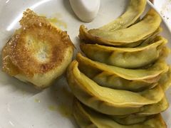 锅贴-牛味十足传统美食(凤凰西街店)