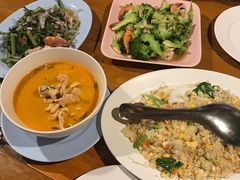 鲜虾炒饭-Ruam Saep Yok Khok Som Tam