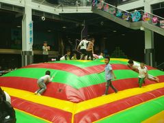 -蒙特利亲子乐园