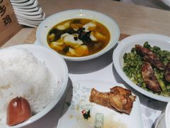 -老乡鸡(上海白玉兰广场店)
