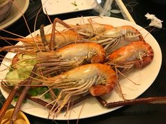 -J Daeng Seafood