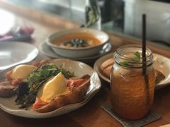 -ROAST coffee & eatery