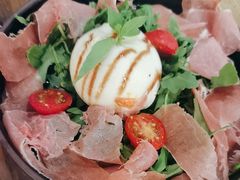 布拉塔配火腿-IL TEATRO 精品意大利餐厅