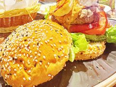 -Let'sBURGERplus·非常创意汉堡(三里屯店)