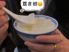 白玉双皮奶-仁信老铺甜品(北京路店)