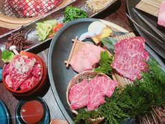 -山川小町·极番烧肉(新地假日广场店)