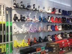 -Hopo Snow 城市滑雪空间(滨江宝龙城店)