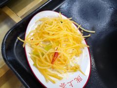 -陇上全荟兰州传统牛肉面(延吉路店)