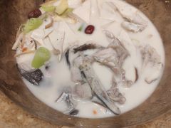 -滇香肴·云南菜蒸汽石锅鱼(云南北路店)