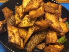 戈壁滩炒馕-楼兰古丽新疆菜(钟楼景观店)