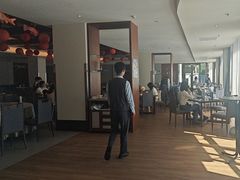 -静之湖湖畔餐厅