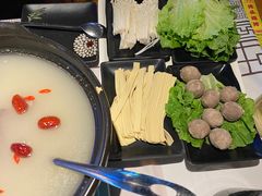 -云晓光头烧烤吧(川沙绿地店)