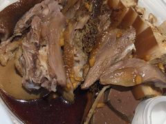 招牌鹅肉拼猪脚饭-潮双喜正宗澄海狮头鹅华利路店