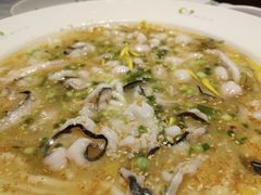 酸菜鸭嘴鱼-漓江又一軒·广西菜·桂林米粉(梅林店)