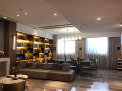 -上海外滩老码头亚朵酒店