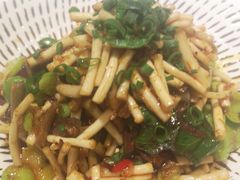 -铜锣湾·有麝自然香(渝北财富中心店)