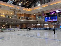 -奥山冰场(奥山世纪城店)