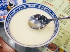 -赵记传承特色牛奶甜品(泉城广场店)