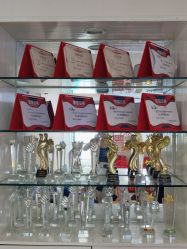 -蕾特恩专业祛痘