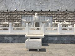 -定都峰