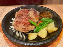 -玛格萝妮比萨屋(四平店)
