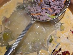 -洱火云南酸菜牛肉火锅(石景山当代商城店)