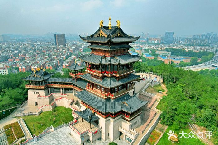 鸡鸣山公园图片